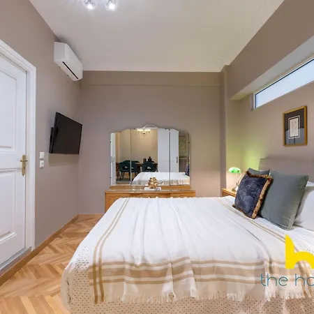 Exclusive Acropolis 4Bdr Large Residence Apartment