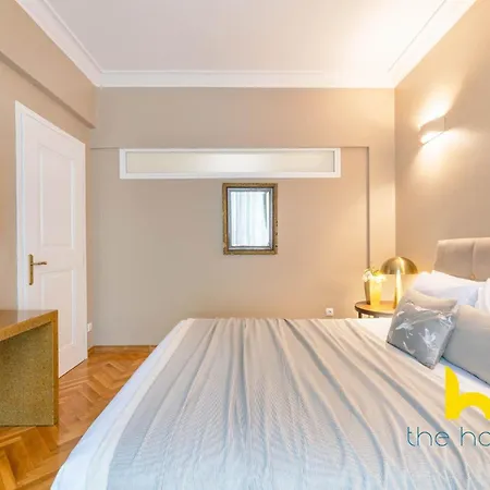 Exclusive Acropolis 4Bdr Large Residence Apartment *