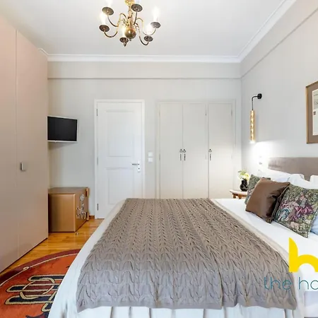Exclusive Acropolis 4Bdr Large Residence Apartment *