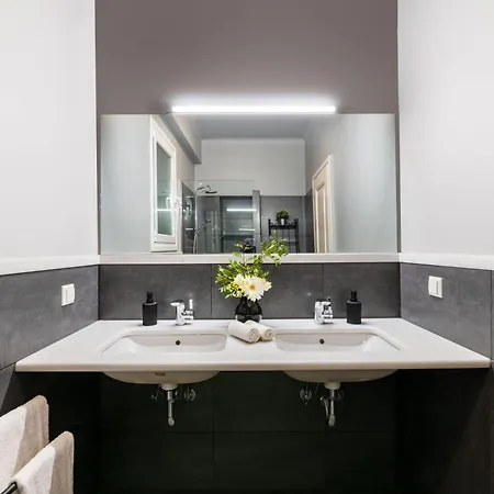 Exclusive Acropolis 4bdr Large דירה אתונה